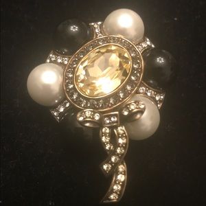 Heidi Daus faux Pearl Onyx/Crystal Brooch